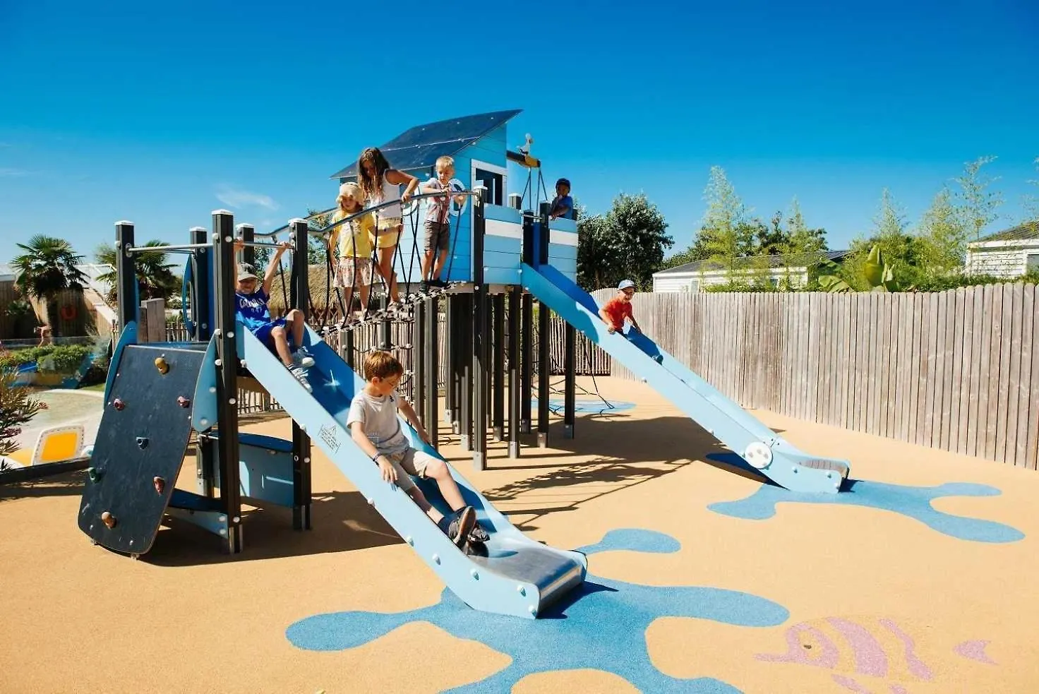 Camping 5 Etoiles - Parc Aquatique - Eeiaic Penestin 0*,  France